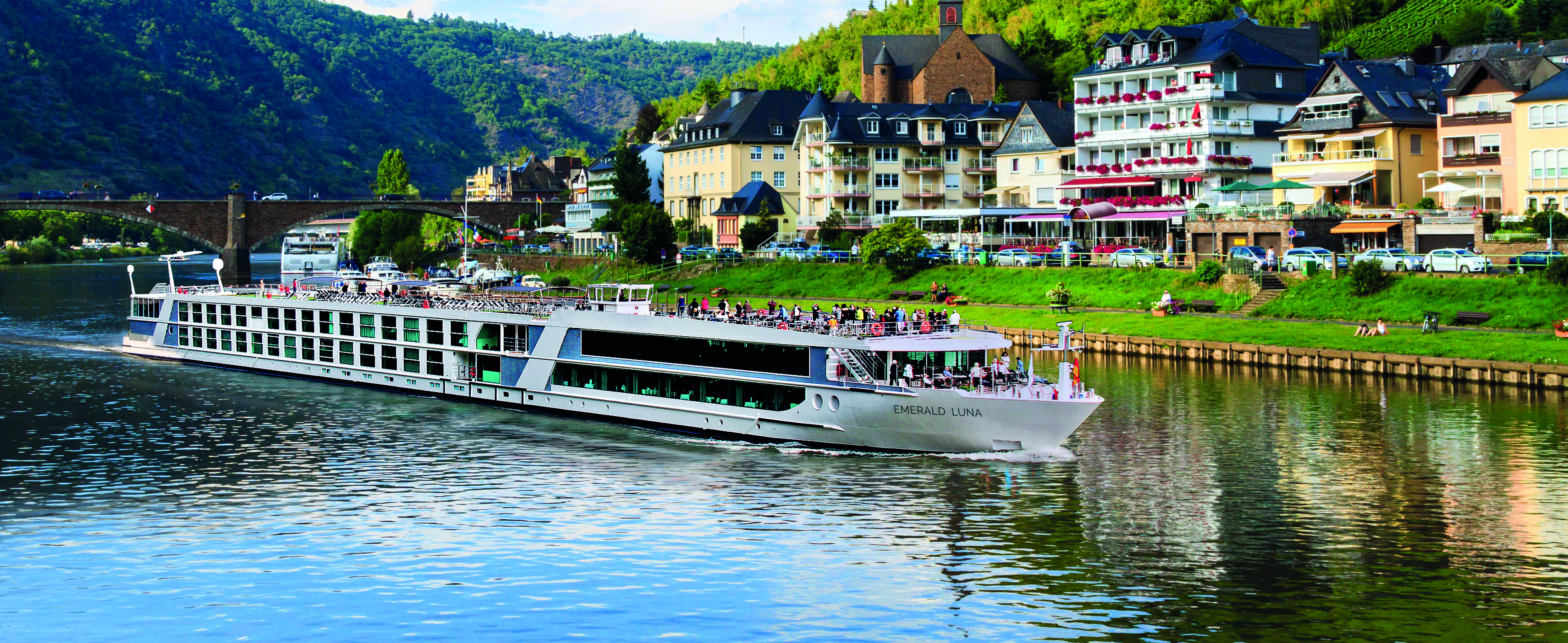 Emerald River Cruises